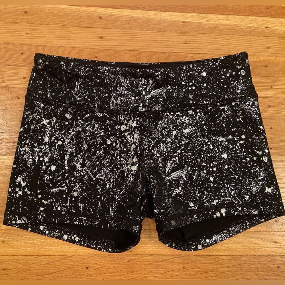Ivivva LuLuLemon black/silver splatter paint activewear shorts